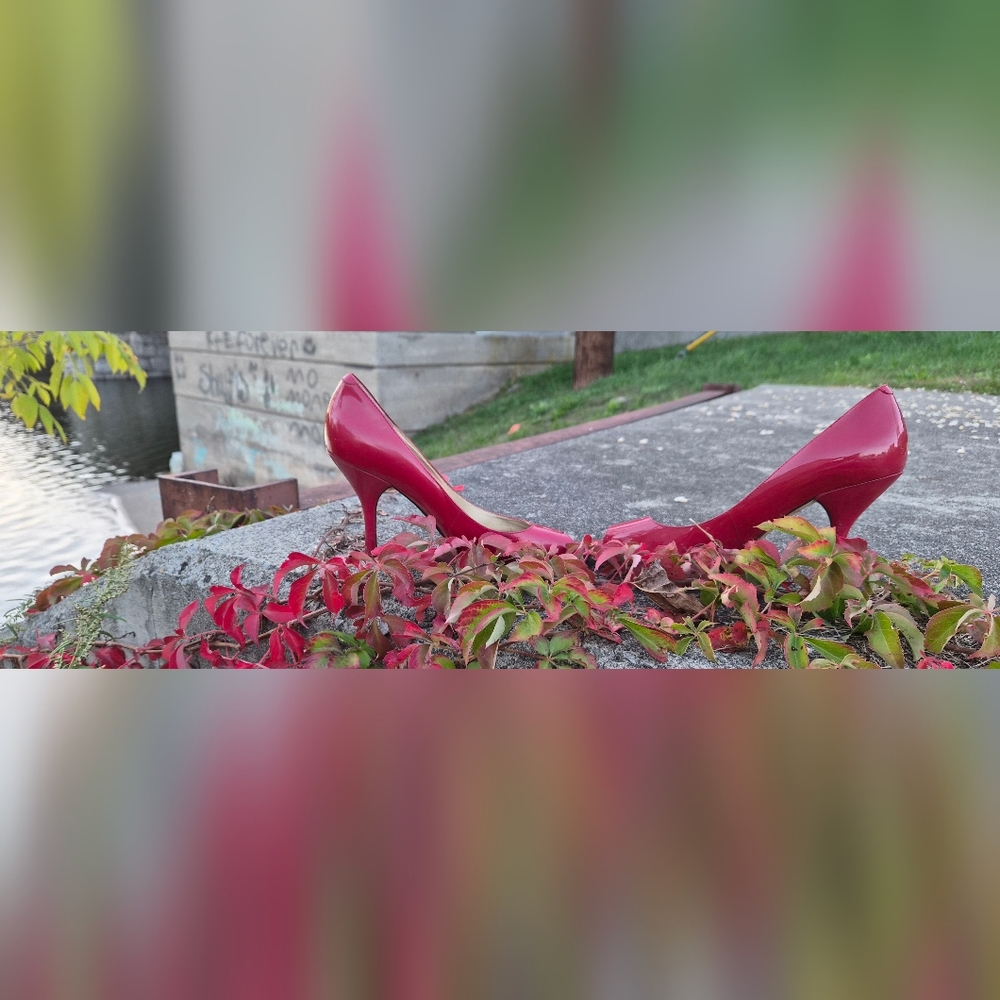 Elegant Red Peep-Toe Heels Nine West